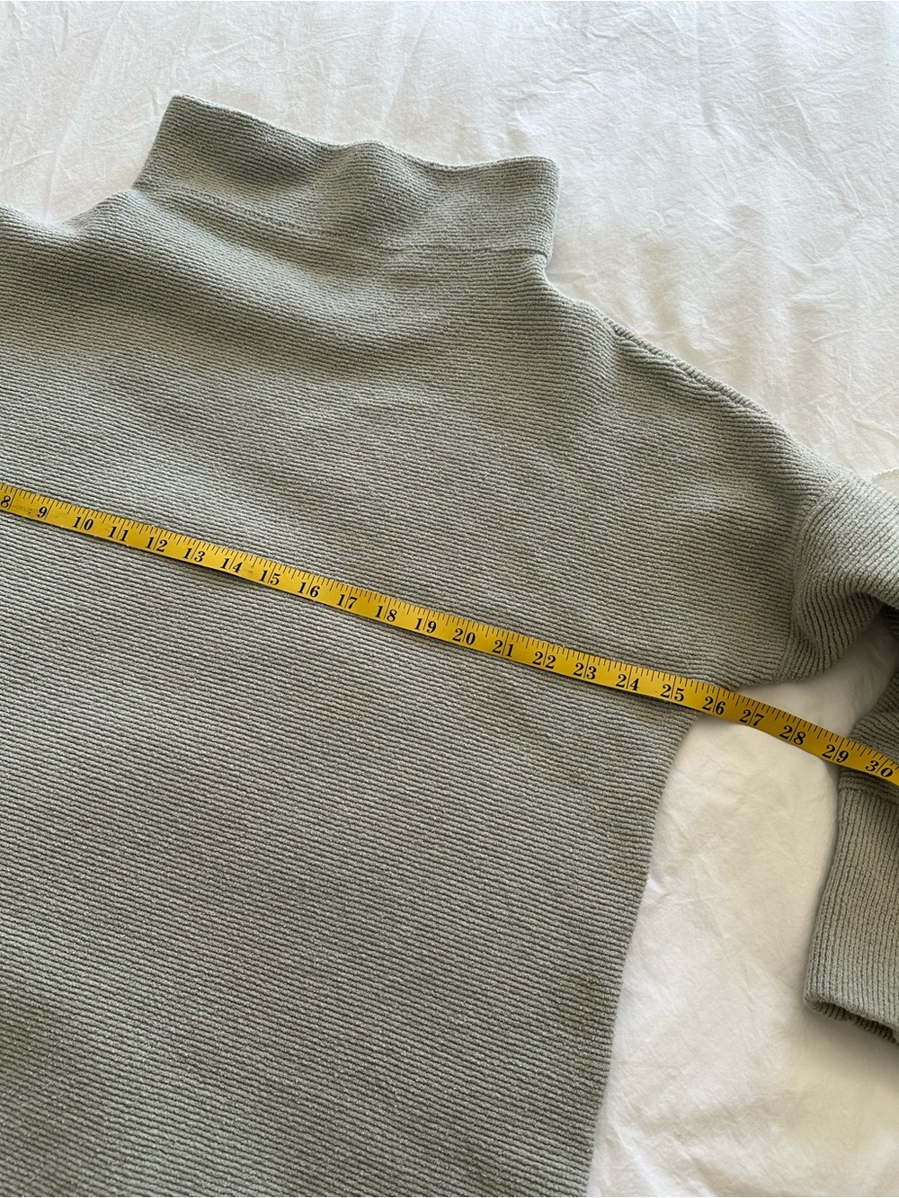 Free People gray funnel neck ribbed sweater, size large - Picture 9 of 13